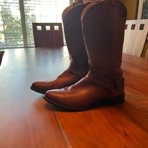 Frye Boots Woman’s 7.5